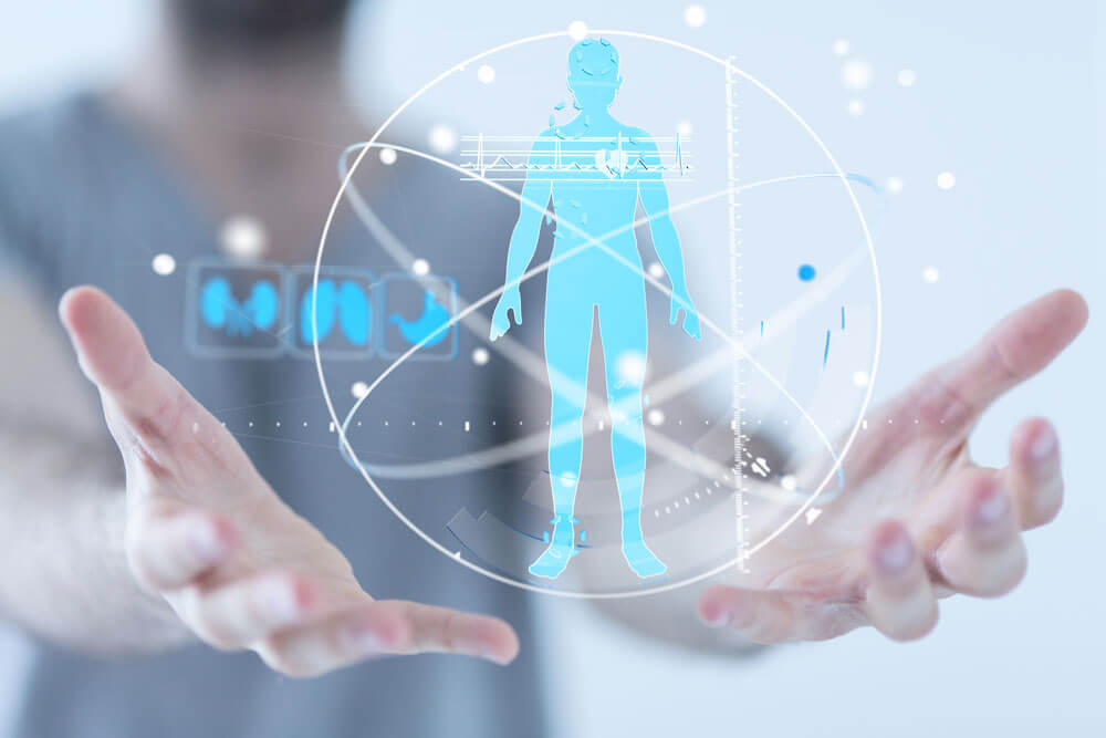 Menschlicher Check - Arzt und Stethoskop in der Hand berühren Symbol für medizinische Netzwerkverbindung mit moderner virtueller Bildschirmschnittstelle, Netzwerkkonzept für Medizintechnik